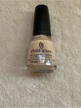 China Glaze Creamy Nude Press-On Nails - Soft Beige Set